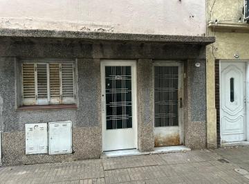 Casa de 3 ambientes, Lanús · Vendo Hermoso Departamento con Inmejorable Ubicacion en Lanus