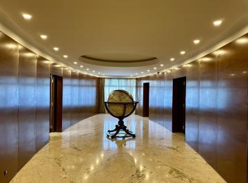 Oficina comercial · 1700m² · 20 Ambientes · 3 Cocheras · Espectacular Oficina de Categoria. 1700 m² en Microcentro + 3 Coch. Paquete!