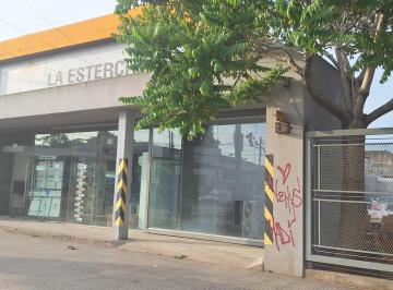 Local comercial · 570m² · 5 Ambientes · 10 Cocheras · Local en Alquiler con Deposito Paso del Rey Centro