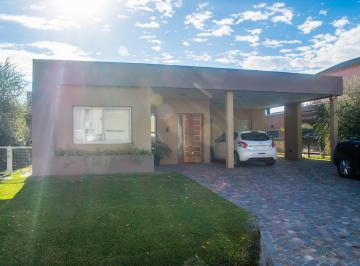Casa de 4 ambientes, Berazategui · Casa en Venta 4 Ambientes. Barrio Privado Altos de Hudson II