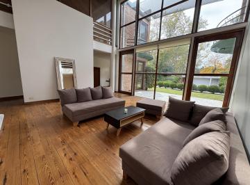 Casa · 490m² · 4 Dormitorios · 2 Cocheras · Alquiler, Casa, 4 Dorm., Piscina, Jardin