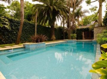 Casa · 400m² · 5 Ambientes · 2 Cocheras · Venta de Casa Cuatro Dorm., Ringuelet La Plata