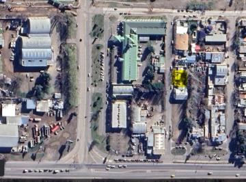 Casa · 72m² · 2 Ambientes · Venta Terreno 326 m² con Vivienda, Zona Acceso Aeropuerto Nqn