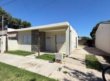 Casa · 90m² · 3 Ambientes · 1 Cochera · Venta de Casa de Dos Dorm.