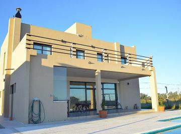 Casa · 216m² · 6 Ambientes · 2 Cocheras · Venta Casa Cnel. Brandsen Lote 1000 m² Ap. Credito