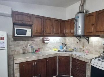 Casa · 221m² · 7 Ambientes · 1 Cochera · Venta Casa y Departamento B° Las Parras - Lujan