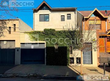 Casa · 300m² · 7 Ambientes · 1 Cochera · Casa en Venta 7 Ambientes Villa Ballester