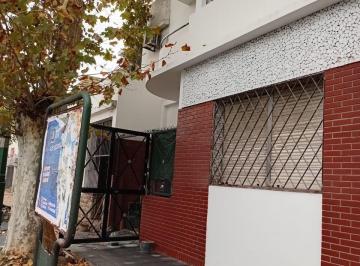 Casa de 5 ambientes, Lomas de Zamora · Alquiler Casa 2 Plantas Destino Comercial/profesional. Banfield