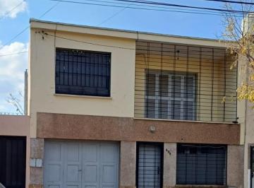 Casa de 5 ambientes, Godoy Cruz · Alquilo Casa de 154 m² Cub. Centro de Godoy Cruz $700.000 3 Dor, 2 Baños Ycohera