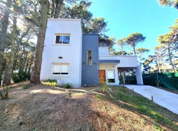Casa de 5 ambientes, Costa del Este · Casa en Venta en Costa del Este