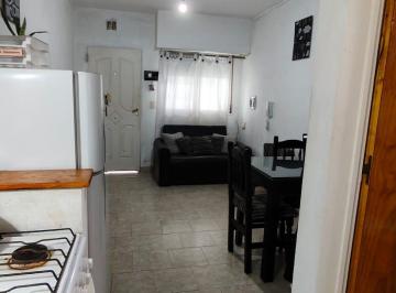 Departamento de 2 ambientes, Berisso · 4 E/ 126 y 127 - Departamente en P. B. de 1 Dormitorio con Patio en Zona Facultades