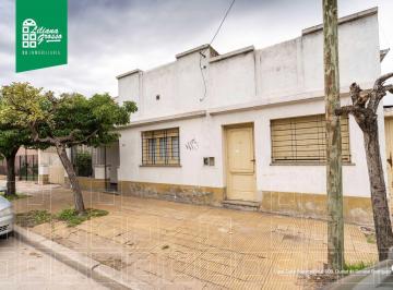Casa · 90m² · 3 Ambientes · 1 Cochera · Venta - Casa - General Rodríguez