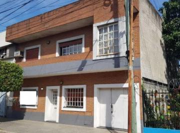 Casa de 7 ambientes, La Matanza · Casa 7 Ambientes en San Justo con Patio y Cochera