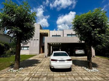 Casa · 375m² · 3 Ambientes · 2 Cocheras · Venta Casa Los Puentes Lujan