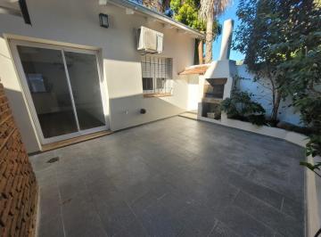PH · 70m² · 4 Ambientes · PH en Martinez