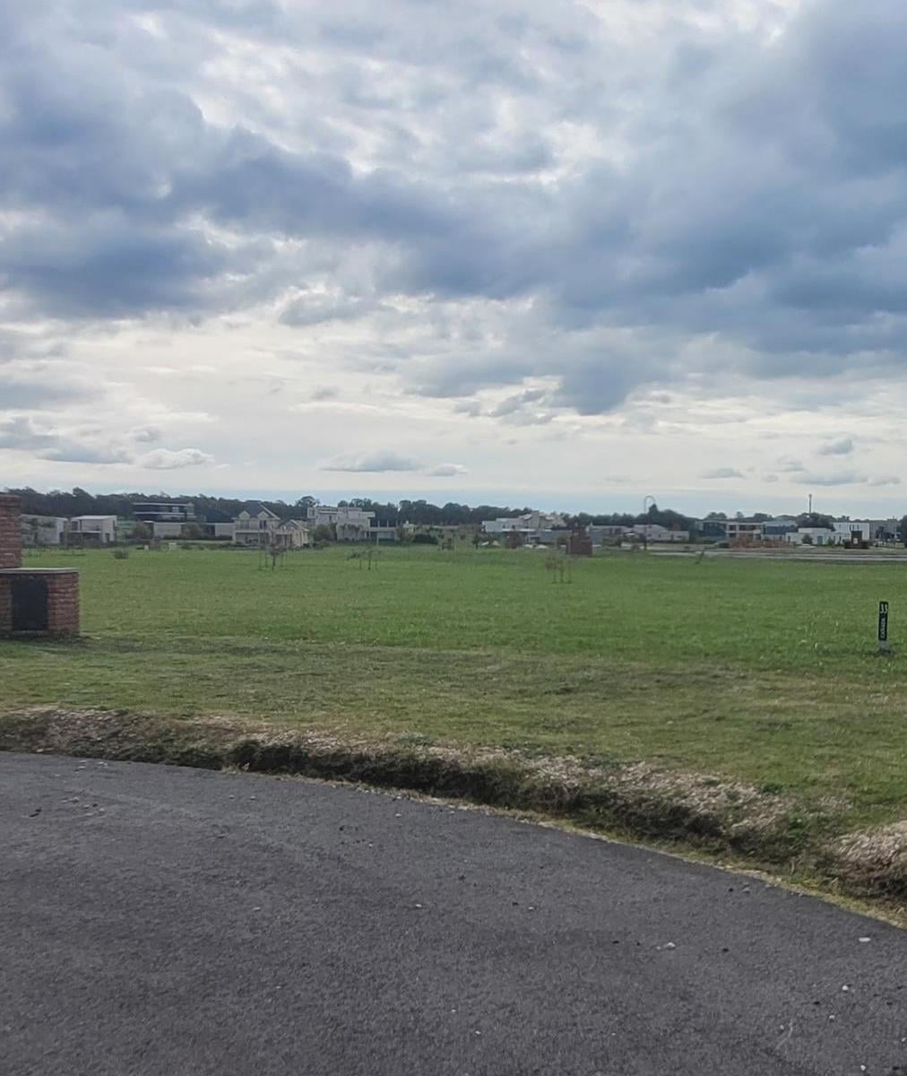 Lote de 769 m² en Casonas del Haras, cul-de-sac privado