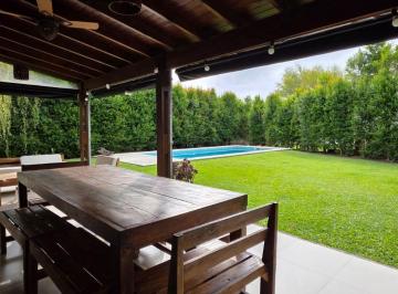 Casa de 5 ambientes, Tigre · Casa Sobre Lote Interno en Barbarita de 3 Dorm, Dep. Serv. Gran Jdin C/piscina