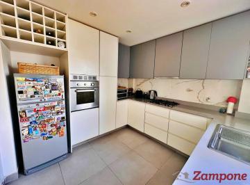 Departamento · 107m² · 4 Ambientes · Venta Departamento 4 Ambientes con Balcón en Caballito