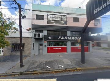 Casa de 5 ambientes, Avellaneda · Espectacular Casa en Esquina