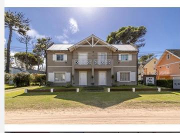 GIA-GI1-3143_2 · Venta Complejo 4 Casas C/ Piscina 400 m² Cub 150 Mar Brio Nor