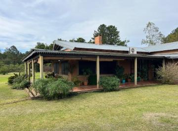 Casa de 4 ambientes, Garupá · Casa de Campo de Tres Dorm. en Venta en Garupá