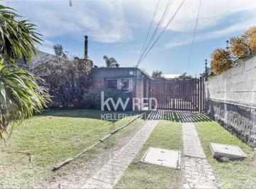 Casa · 155m² · 6 Ambientes · 3 Cocheras · Venta de Casa de 5 Dorm. en Carrasco Norte