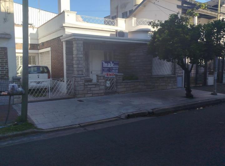 Casa · 112m² · 3 Ambientes · 2 Cocheras