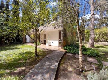 Casa · 72m² · 3 Ambientes · 4 Cocheras · Venta Casa 3 Ambientes Bosque P. Ramos Lote 450 m²