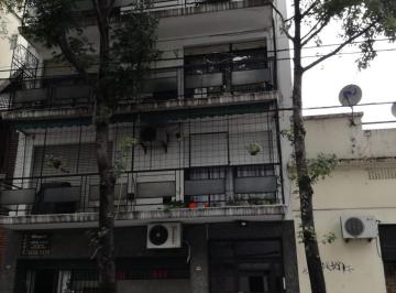 Departamento de 3 ambientes, Almagro · Alquiler 3 Amb Almagro Super Luminoso!