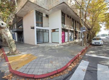 Local comercial · 24m² · Local a La Calle Galería América
