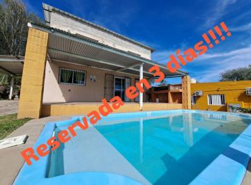 Casa · 104m² · 3 Ambientes · 1 Cochera · Oportunidad de Inversión