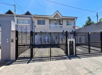 PH · 90m² · 4 Ambientes · 1 Cochera · Duplex en Alquiler con Cochera Jardin y Parrilla