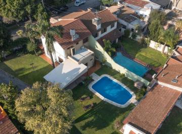 Casa · 193m² · 6 Ambientes · 2 Cocheras · Casa Lote Propio + Terreno Barrio Ingles Hurlingham