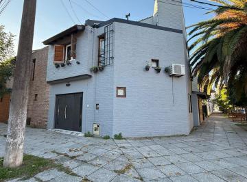 Casa de 4 ambientes, San Clemente del Tuyú · Casa Esquina Centro de San Clemente