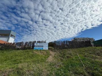 Terreno · 1000m² · Venta de Terreno Multifamiliar Hotelero Unico en La Cuadra Disponible. Zona Sur, Villa Gesell