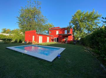Casa · 225m² · 5 Ambientes · Venta Casa 5 Ambientes en Barrio Santa Guadalupe, Pilar del Este, Pilar