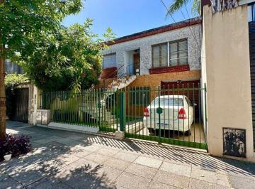 Casa · 209m² · 7 Ambientes · 3 Cocheras · Casa 7 Amb en Venta en Velez Sarsfield Apto Cred