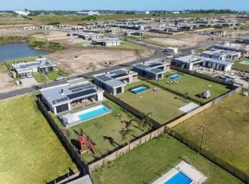 Terreno · 900m² · Venta de Terreno en Barrio Privado La Juana