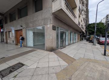 Local comercial · 155m² · 4 Ambientes · Local en Alquiler Av Libertador Esquina Callao