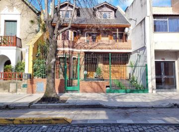 Casa · 340m² · 8 Ambientes · 2 Cocheras · Casa en Parque Chacabuco