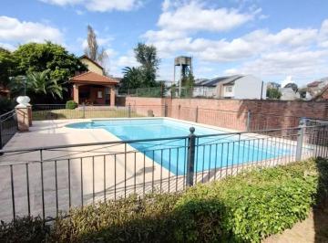 PH · 95m² · 4 Ambientes · 1 Cochera · PH en Güemes 600