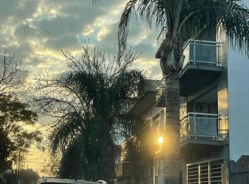 Departamento de 2 ambientes, Villa Lugano · Depto. a Estrenar 2 Amb. con Patio y Cochera