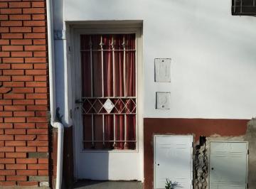 Casa · 50m² · 5 Ambientes · Casa Venta a Reciclar Bº Las Heras