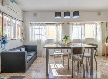 PH · 86m² · 3 Ambientes · 1 Cochera · PH en Venta 3 Amb Al Frente Lomas del Mirador