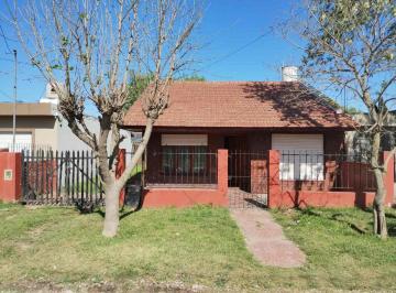 Casa · 63m² · 3 Ambientes · 1 Cochera · Venta Casa 3 Ambientes Barrio Libertad