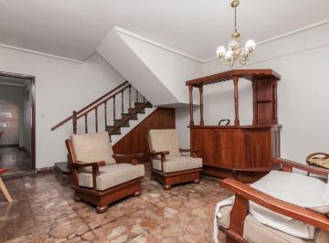 Casa · 320m² · 6 Ambientes · Excelente Casa 4amb. Mas Dpto de 2amb. Avellaneda