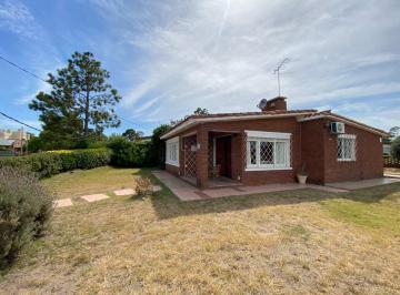 Casa · 122m² · 3 Ambientes · 1 Cochera · Venta Casa Playa Hermosa Piriapolis Maldonado