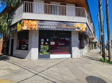 Local comercial · 76m² · Venta 2 Locales en Pb Sobre Cristiania Luzuriaga