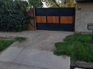 Casa · 100m² · 6 Ambientes · Vendo Lote con Casa en Obra Gruesa - B° Cerrado