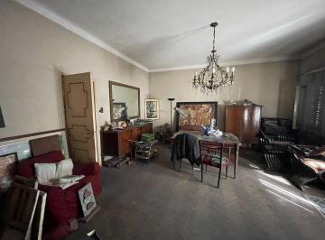 Casa de 8 ambientes, Villa Urquiza · Casa en Gran Lote 8.66x43.30 a Refaccionar Integra. - 375 m² Totales.